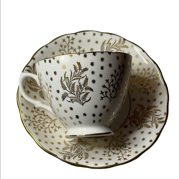 Vintage Royal Winton Gold floral tea cup & saucer bone china England - Picture 12 of 12